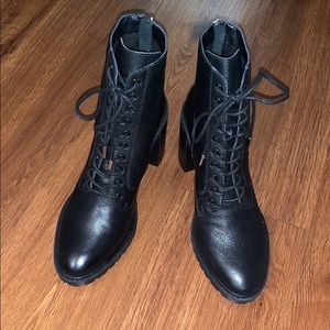 BRAND NEW DOLCE VITA BOOTS